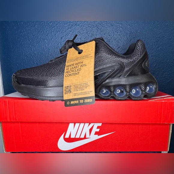 🖤🖤Nike Air Max DN tennis shoe🖤🖤 NIB!!! - Picture 3 of 4